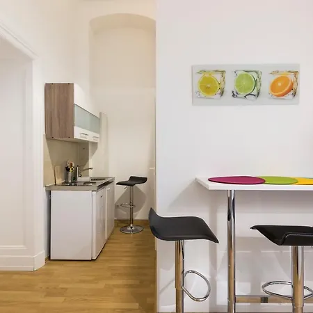 Feels Like Apartament