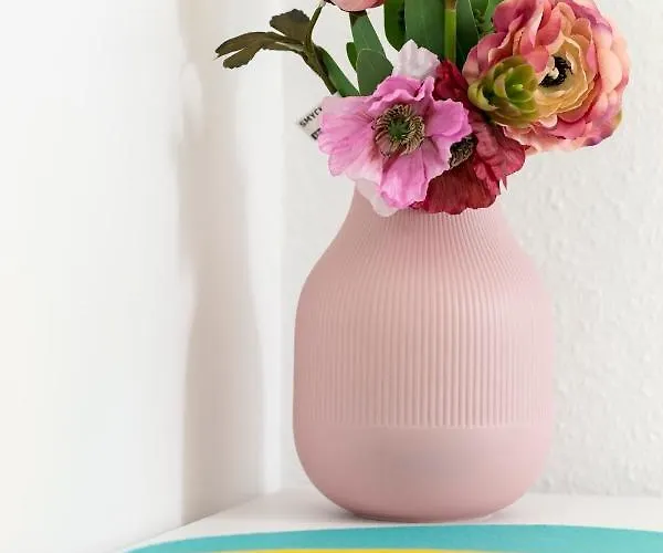 Feels Like * Berlín