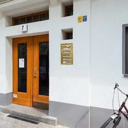 Apartamento Feels Like *